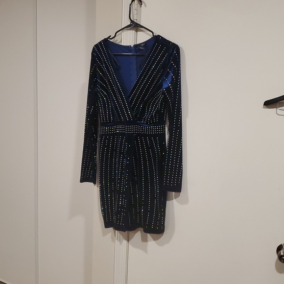 Windsor Dresses & Skirts - Windsor Royal Blue Velvet Rhinestone Wrap-Front Long Sleeve Dress